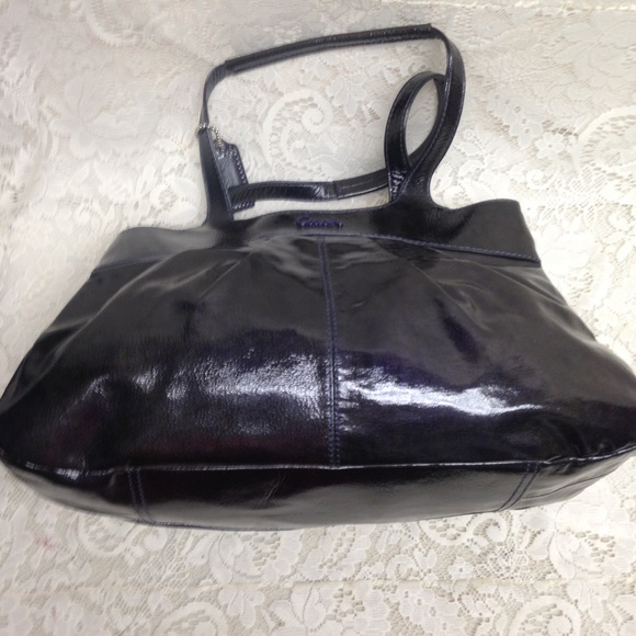 Coach -Black Patent Leather Shoulder Bag - Picture 12 of 14